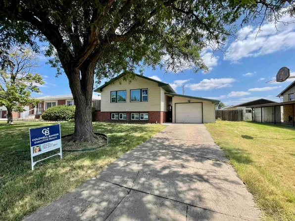 2012 Marshall Rd, Hays, KS 67601