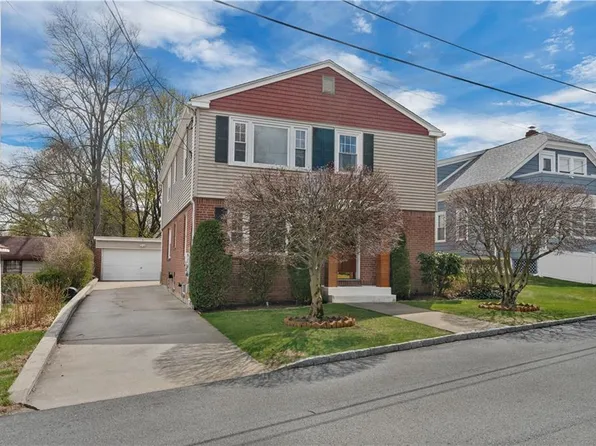 136 Kentland Ave, North Providence, RI 02908