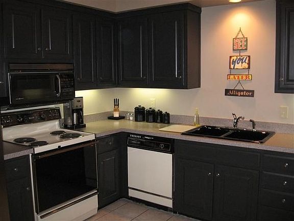 4th image of 4302 Ashley Park Dr