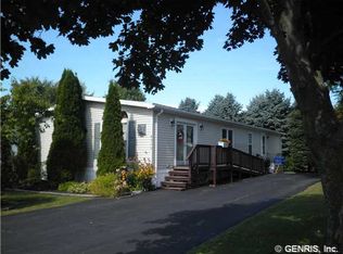 6372 Lambert St, Victor, NY 14564