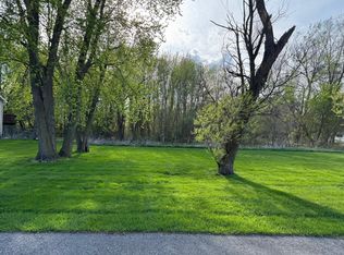 2200 Bl Parke St, Lake Station, IN 46405