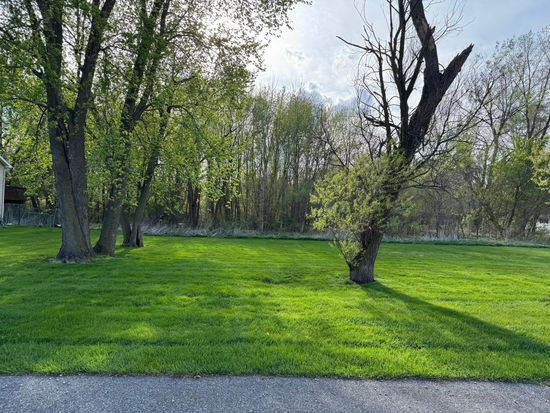 2200 Bl Parke St, Lake Station, IN 46405