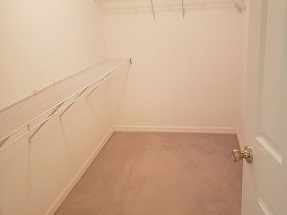 4th image of 3430 Auburndale Ave