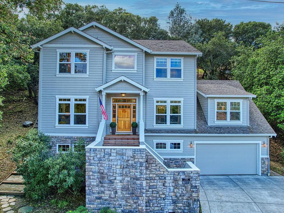 1st image of 17185 Copper Hill Dr