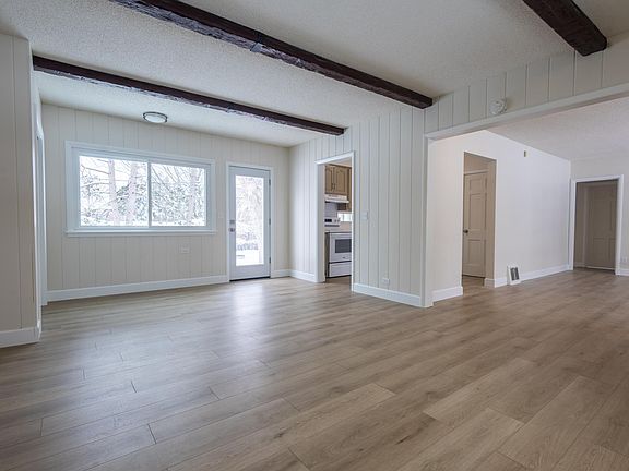 4th image of 2421 McNair Dr