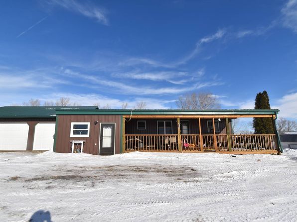 8538 31st Ave NE, Rolette, ND 58366