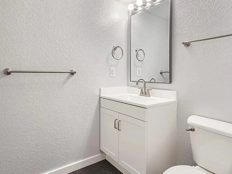 4145 E 119th Pl — Photo 10