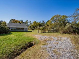 21 Constant Rd, Hampton, VA 23664