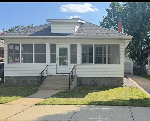 136 W Whitney St Photo 1