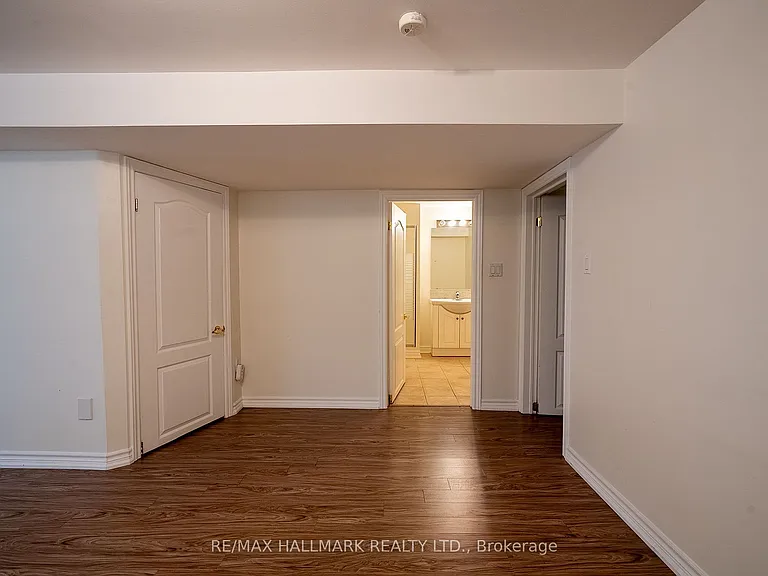 15 Bingham St — Photo 13
