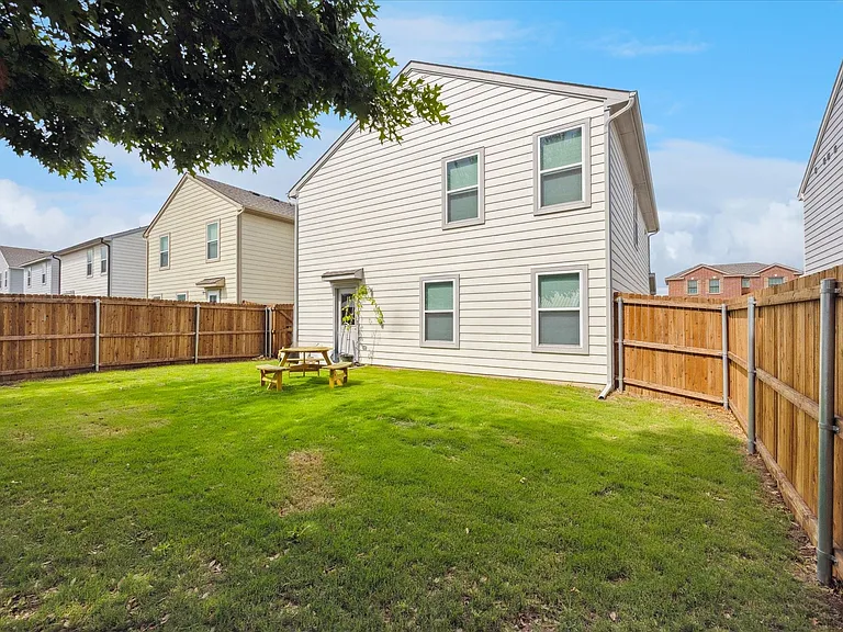 7352 Tin Star Dr — Photo 28
