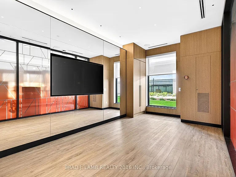 25 Cordova Ave #Penthouse 14 — Photo 20