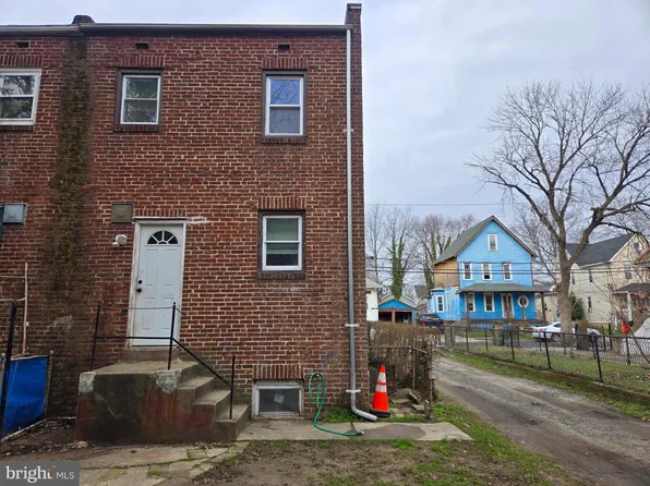 136 Chestnut Ave, Woodlynne, NJ 08107