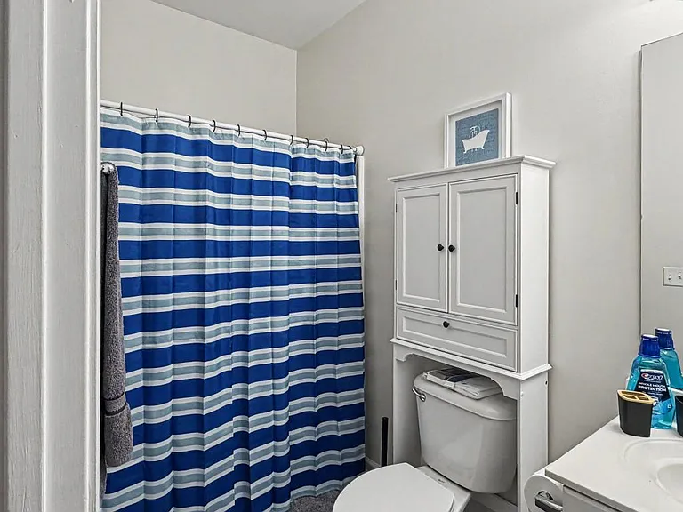 9406 Night Harbor Dr — Photo 10