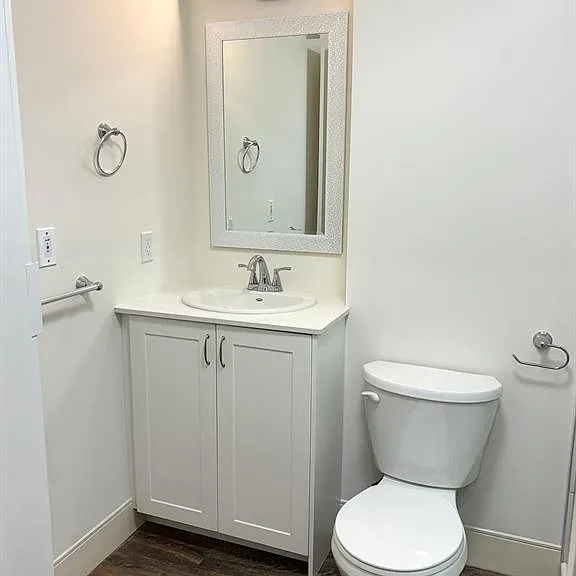 135 Station St S #103 — Photo 12