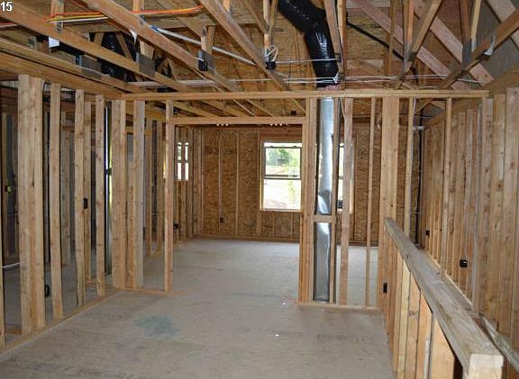 5th image of 1328 NE 83rd Dr #12