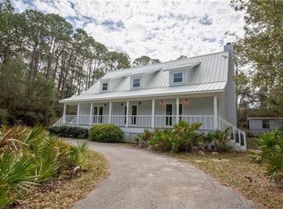137 Orleans Dr, Dauphin Island, AL 36528