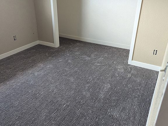 5th image of 2083 S California Ave #B