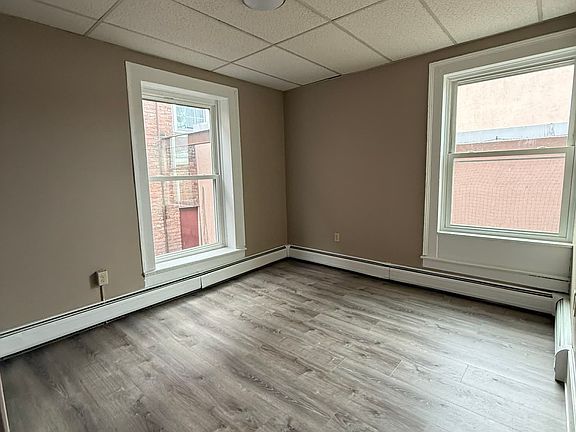 3rd image of 39 Central Sq #8