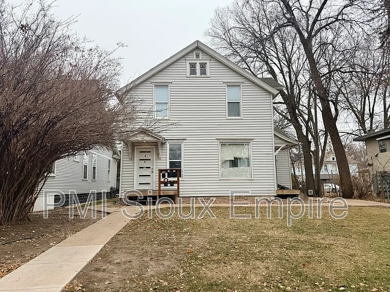 1 bed, 1.0 bath, $700 — Photo 3