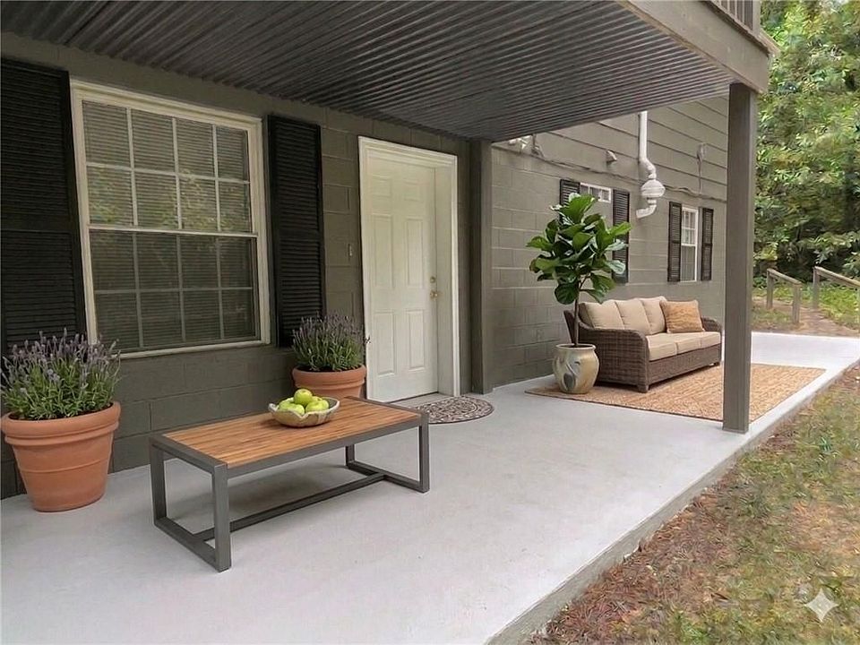 1st image of 6490 Tuggle Dr