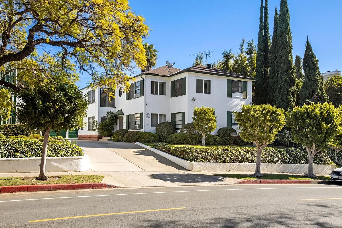Building Photo - 1638 1/2 Veteran Ave