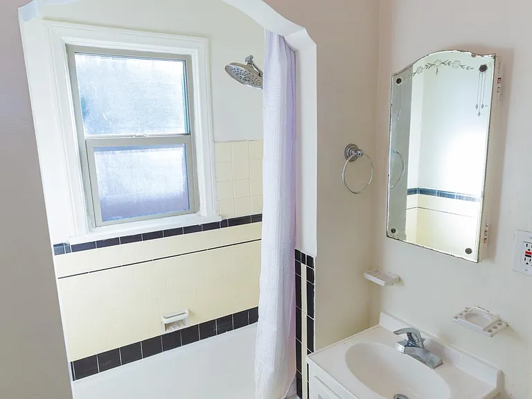 262 Wisconsin Ave #C — Photo 12