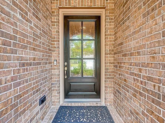 3rd image of 4109 Sandalwood Ln