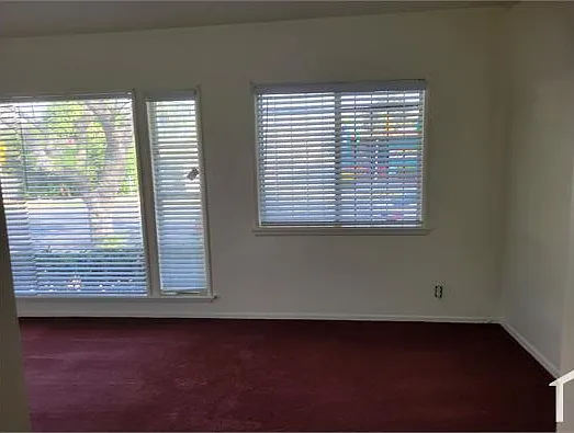 2 bed, 1200 sqft, $2,222 — Photo 2