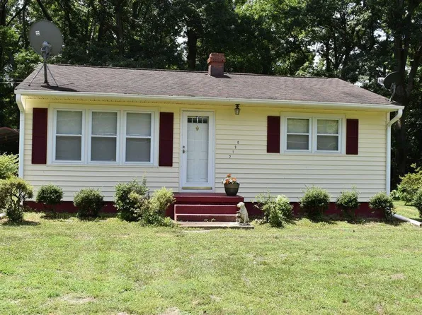 2190 Airport Rd, Chase City, VA 23924