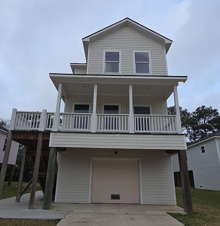 1st image of 6114 Lacey Oak Dr