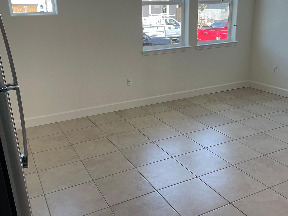 1st image of 5906 Bonneville St #2