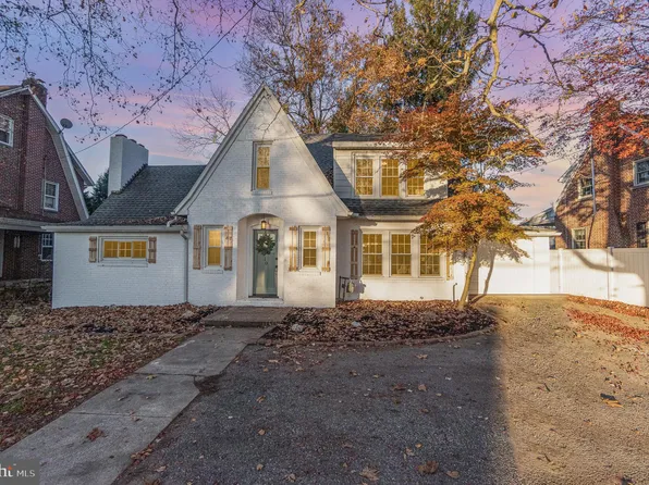 10 S Main St, Jacobus, PA 17407