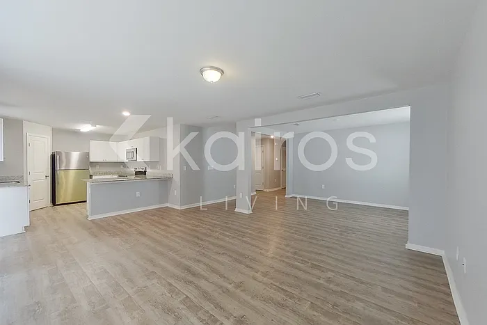 2227 NW 11th Ct — Photo 7