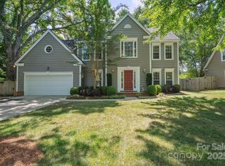 2729 Edgebrook Cir, Matthews, NC 28105