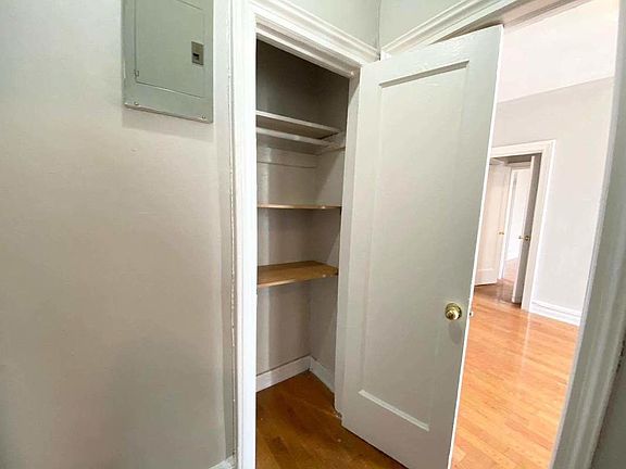 3rd image of 2233 Ocean Ave #D-1
