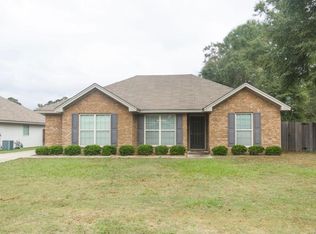 12 Bishop Dr, Millbrook, AL 36054