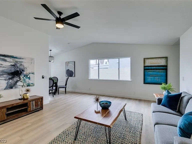 598 Jackson Dr — Photo 33