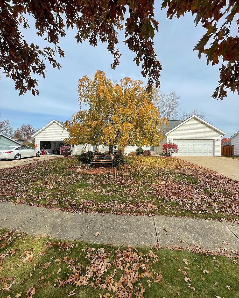 1019 Sturbridge Dr #1019 photo 1