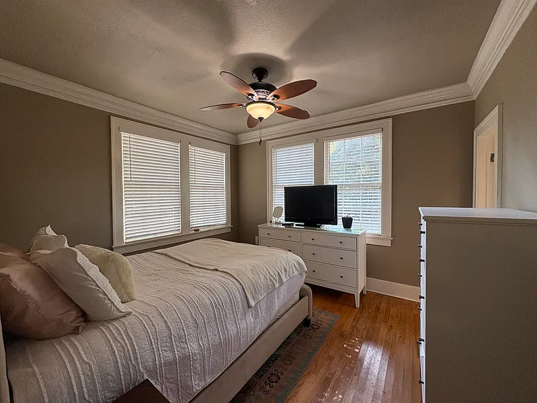4901 Kavanaugh Blvd — Photo 11