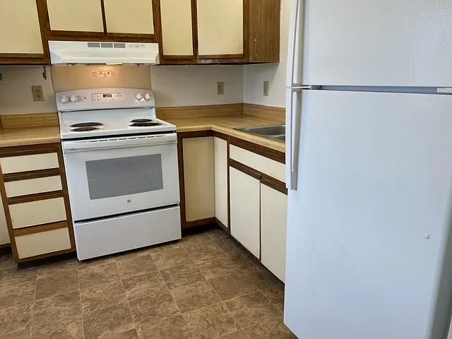100 Woodside Dr — Photo 9