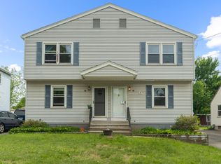 26 Chalmers St, Manchester, CT 06040