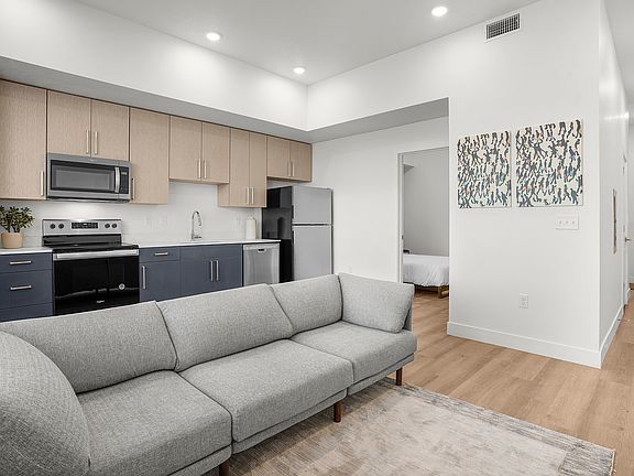 5th image of 820 W 200 S APT 124