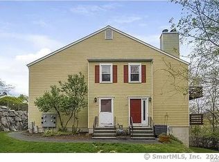 55 Mill Plain Rd UNIT 22-8, Danbury, CT 06810