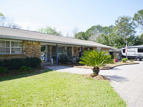 3rd image of 4088 Rocky Dr