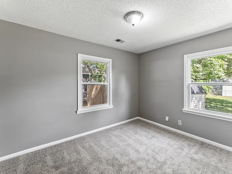 10500 W 57th St — Photo 17