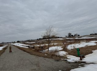 5975 N Meade St, Appleton, WI 54913