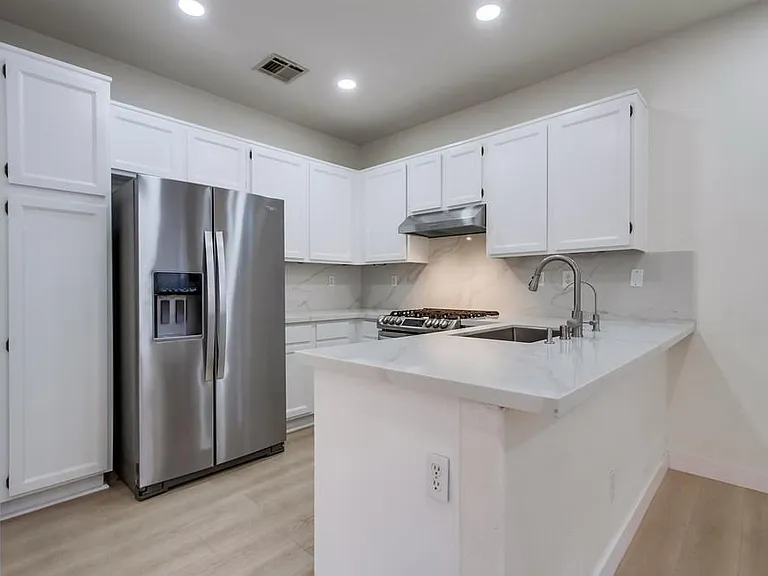 11655-8 Compass Point Dr N — Photo 47