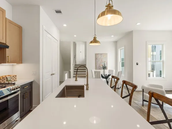 1138 W 16th St, Houston, TX 77008