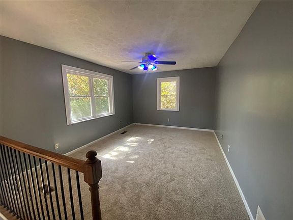 2nd image of 316 Nottingham Dr